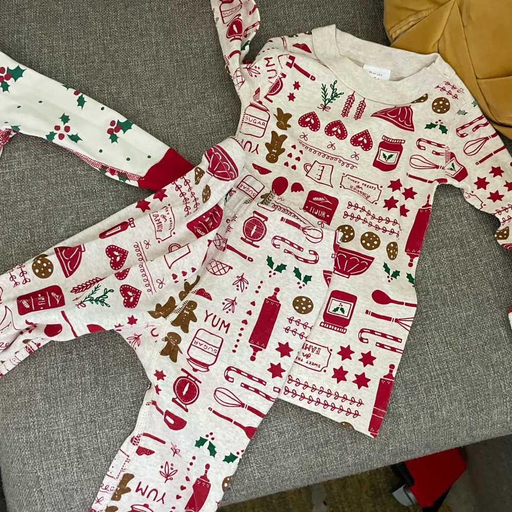 3T hanna andersson Christmas pajamas